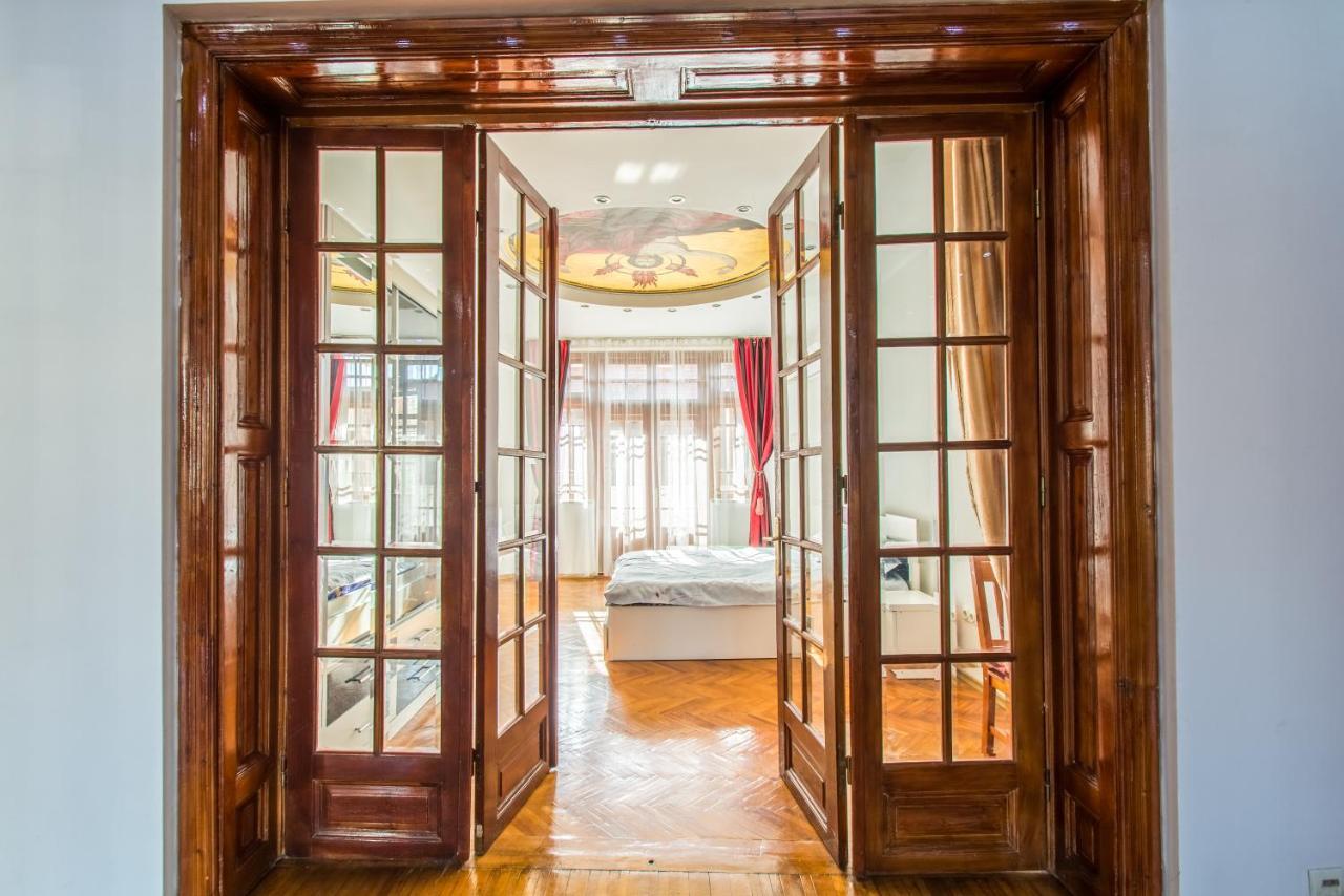 Apartment Faryna Bucarest Extérieur photo