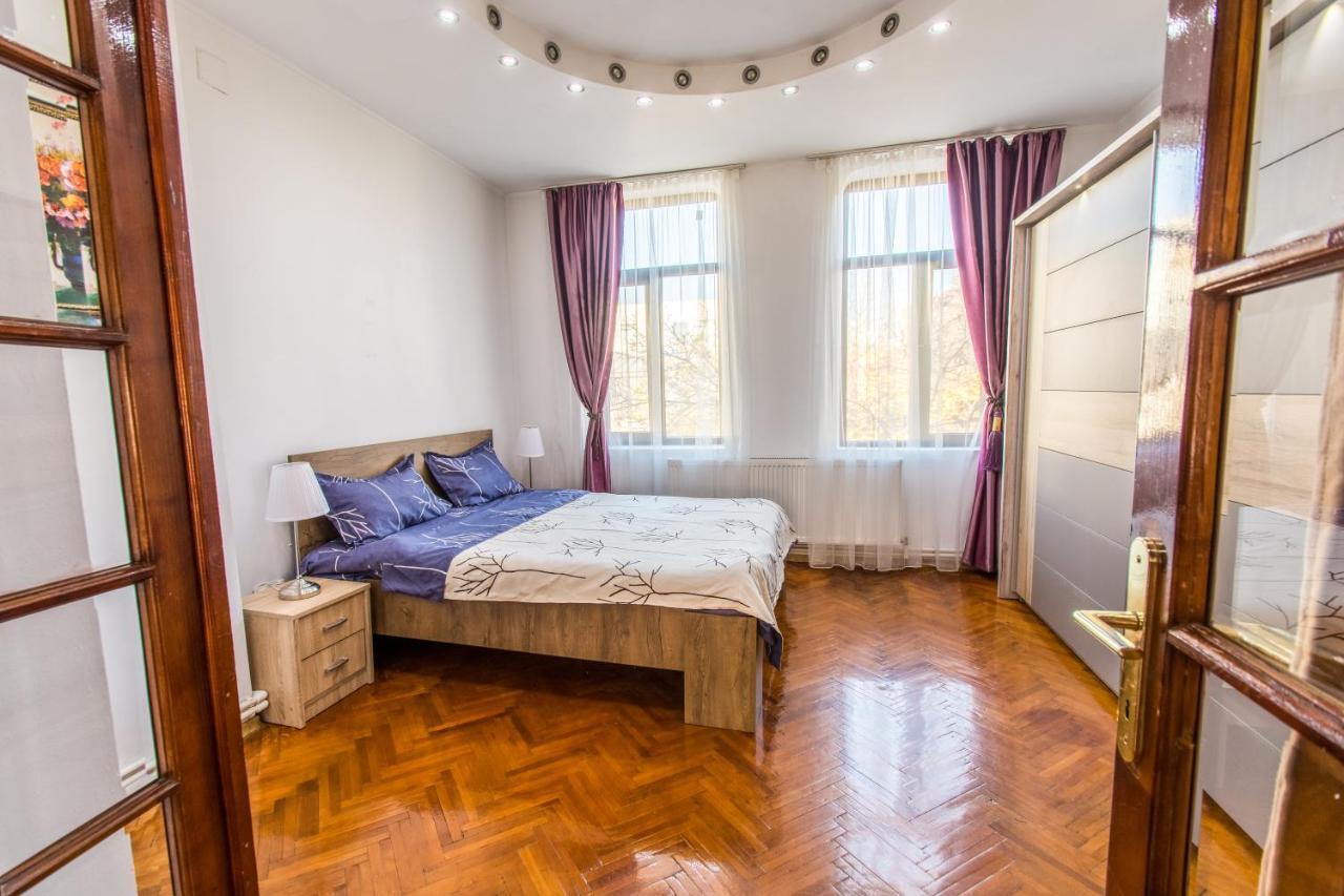 Apartment Faryna Bucarest Extérieur photo